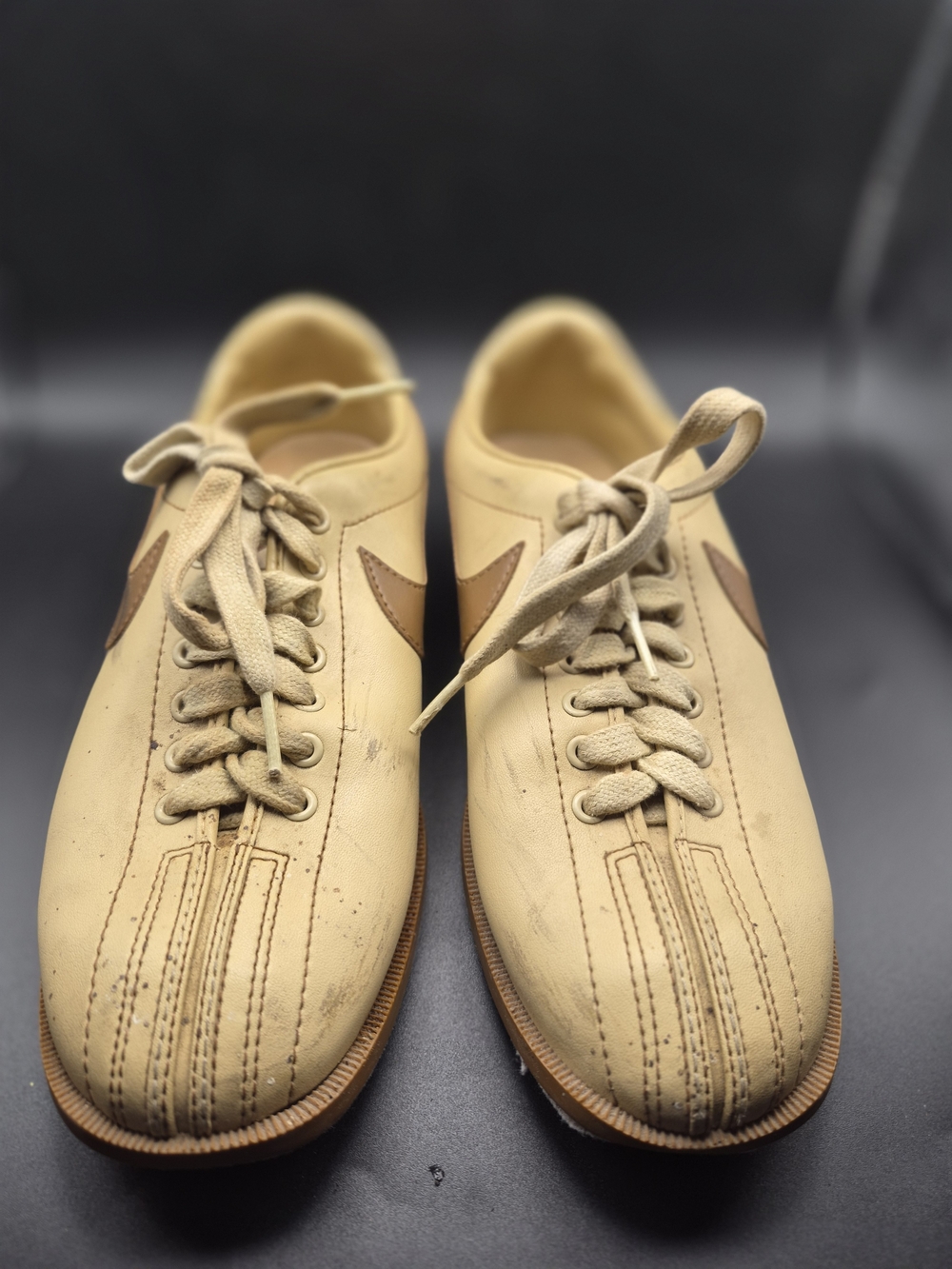 Vintage NIKE Tan And Brown Women's Leather Bowling SHOES